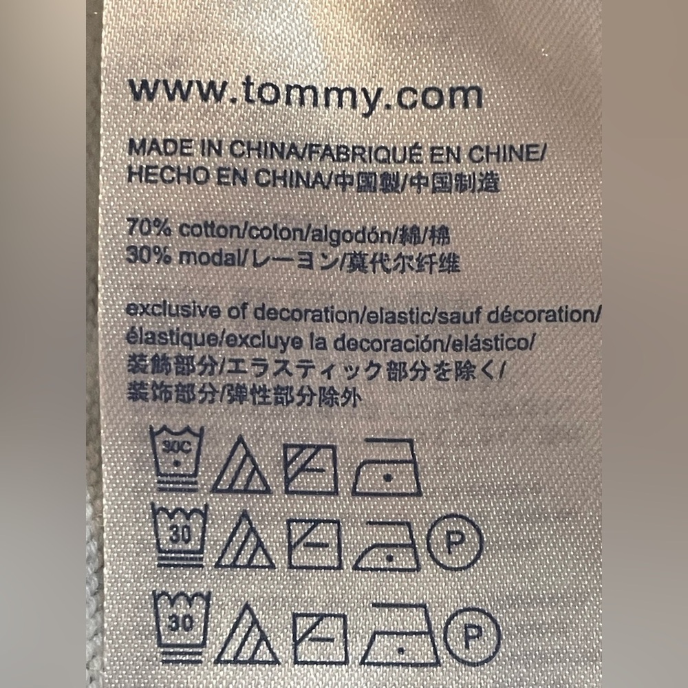 Tommy Hilfiger Cream Sweater - Picture 7 of 7